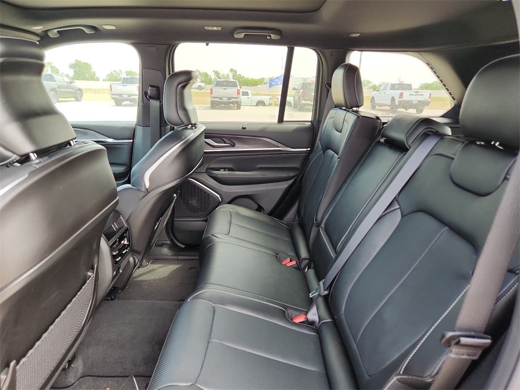 2025 Jeep Grand Cherokee Overland