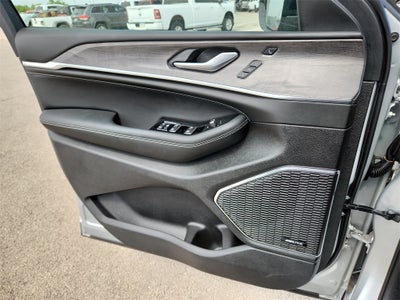 2025 Jeep Grand Cherokee Overland