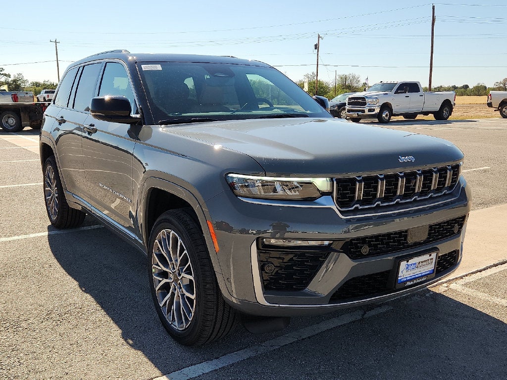 2027 Jeep Grand Cherokee GRAND CHEROKEE SUMMIT 4X4