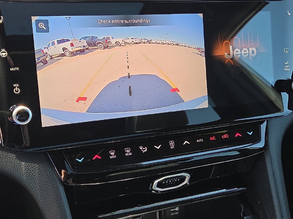 2027 Jeep Grand Cherokee L Laredo Altitude