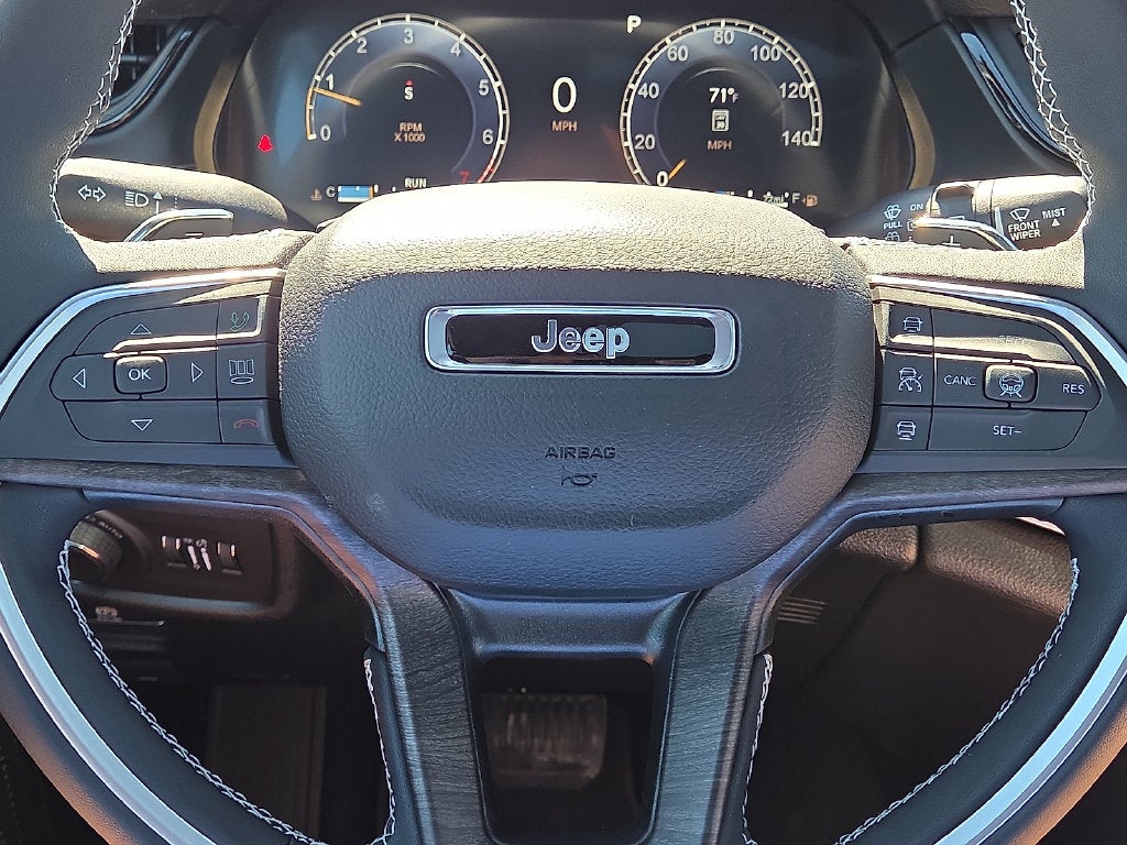 2027 Jeep Grand Cherokee L Laredo Altitude