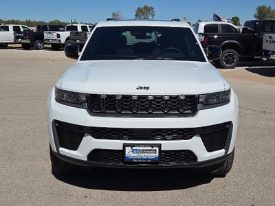 2027 Jeep Grand Cherokee L Laredo Altitude