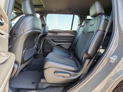 2027 Jeep Grand Cherokee GRAND CHEROKEE L LAREDO ALTITUDE 4X4
