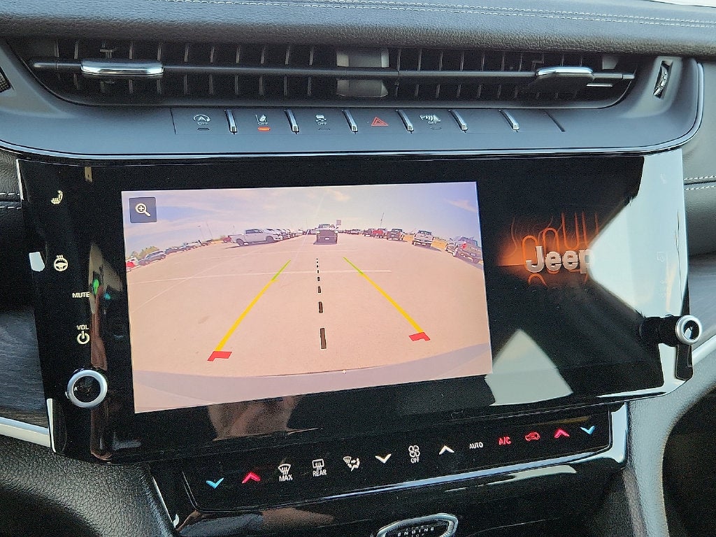2027 Jeep Grand Cherokee GRAND CHEROKEE L LAREDO ALTITUDE 4X4