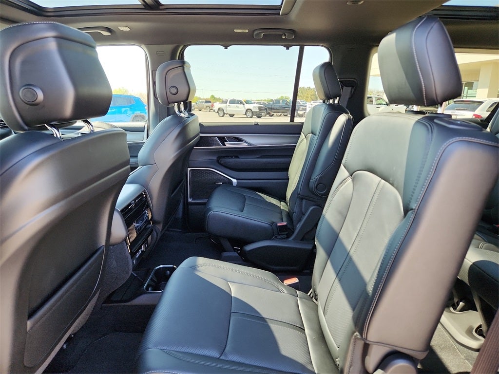 2025 Jeep Wagoneer L Series II