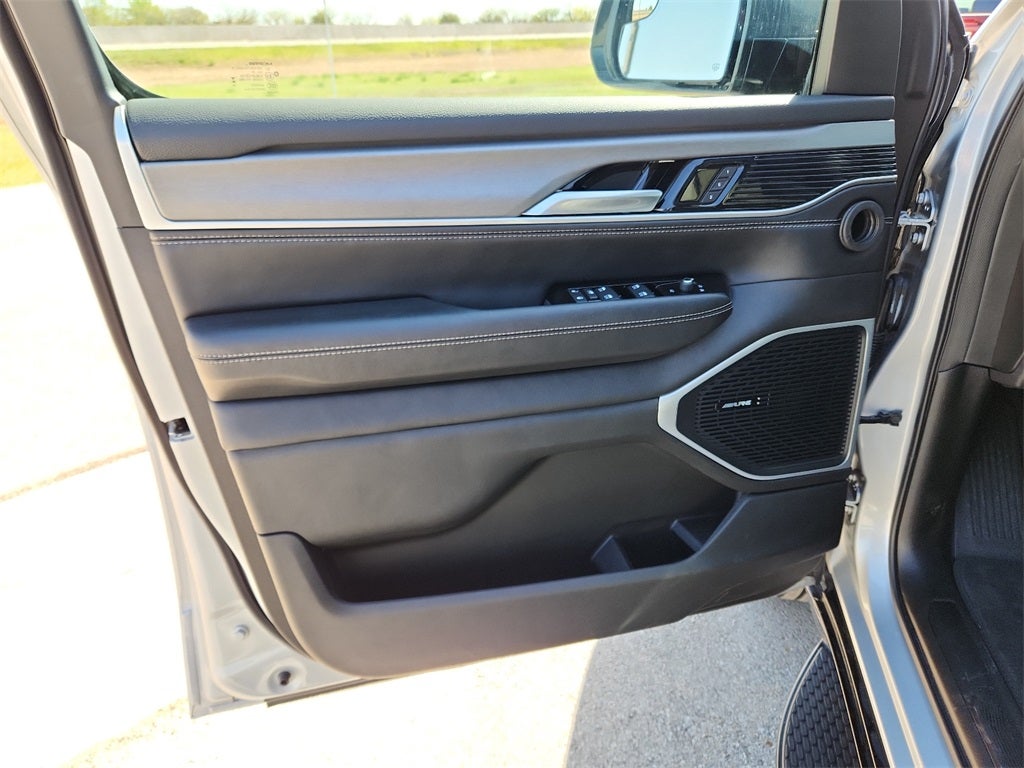 2025 Jeep Wagoneer L Series II