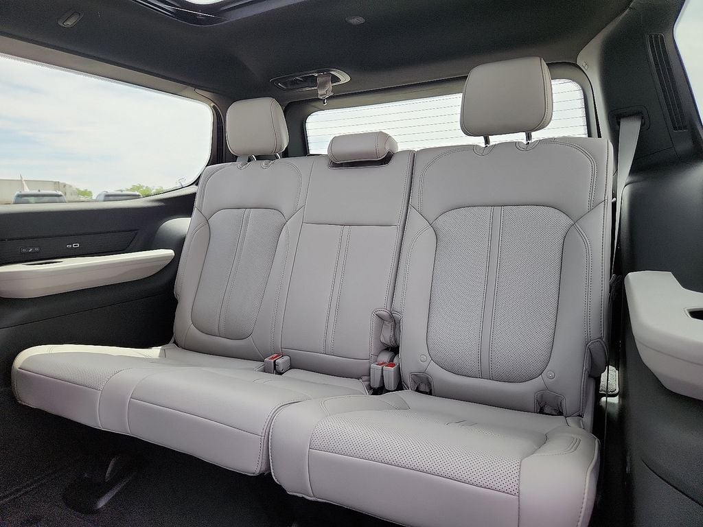 2026 Jeep Grand Wagoneer 4x4