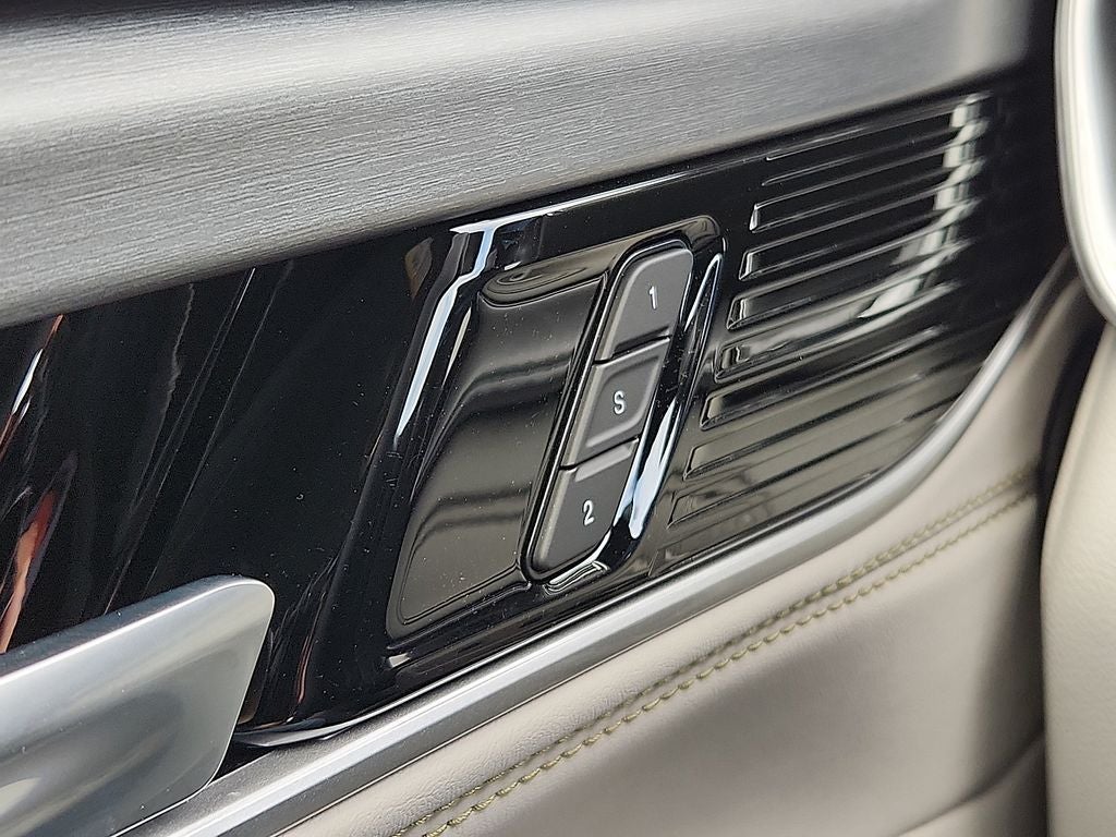 2026 Jeep Grand Wagoneer 4x4