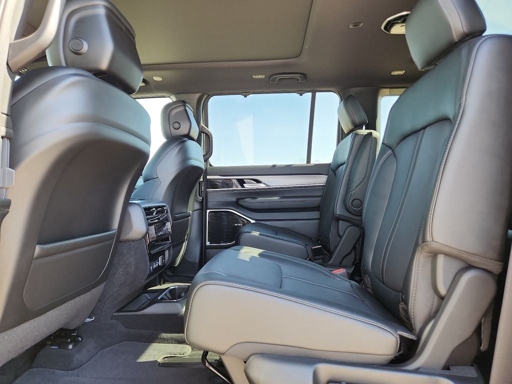 2026 Jeep Grand Wagoneer Limited Reserve
