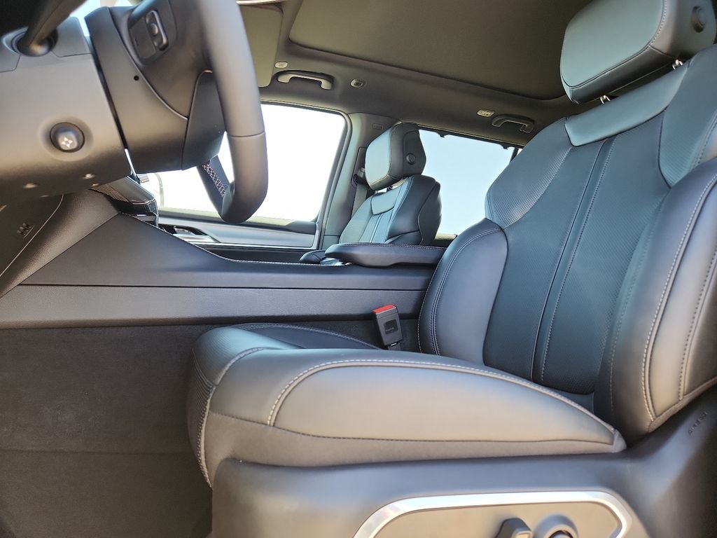 2026 Jeep Grand Wagoneer Limited Reserve