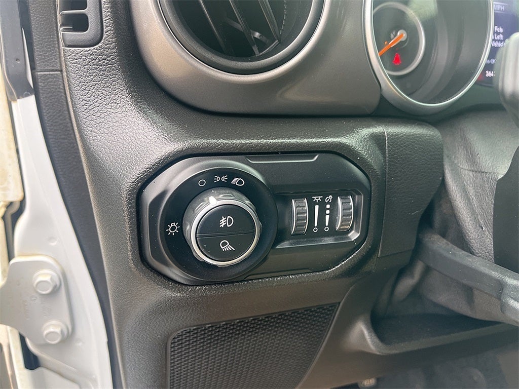 2022 Jeep Gladiator Sport