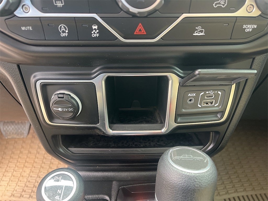 2022 Jeep Gladiator Sport