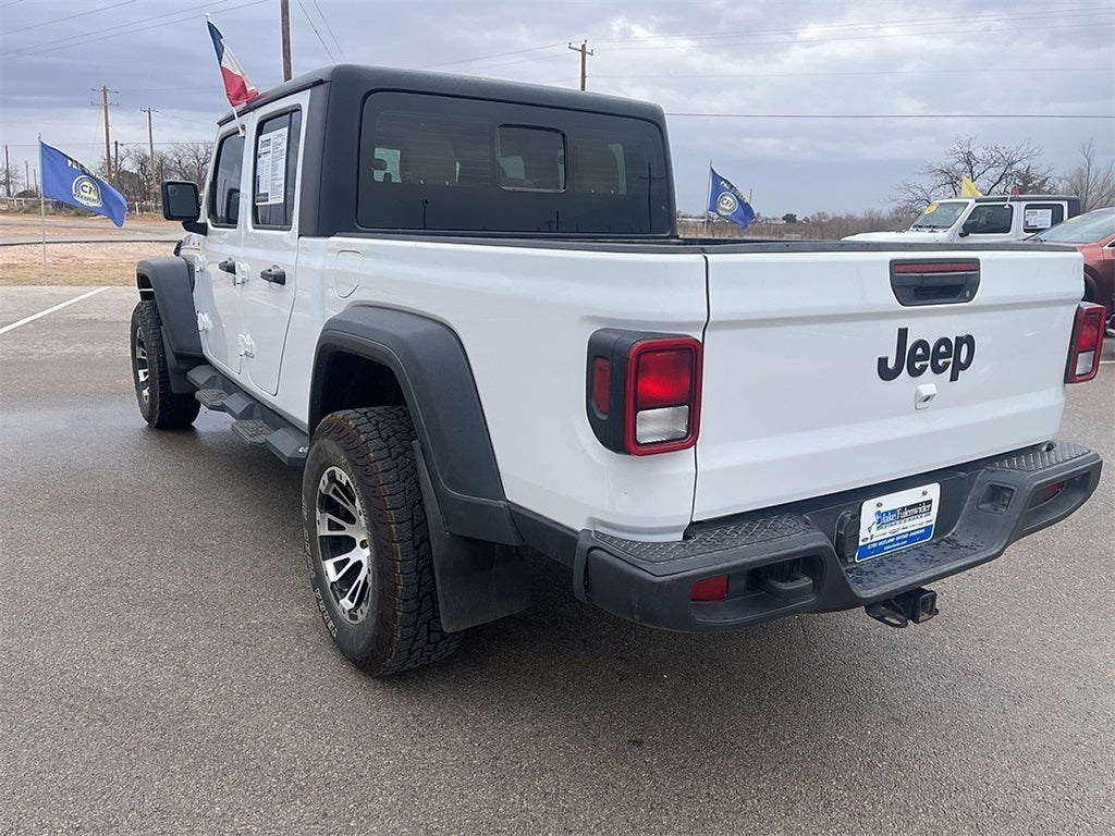 2022 Jeep Gladiator Sport
