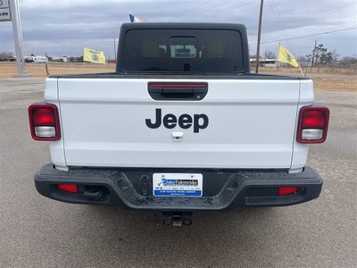 2022 Jeep Gladiator Sport