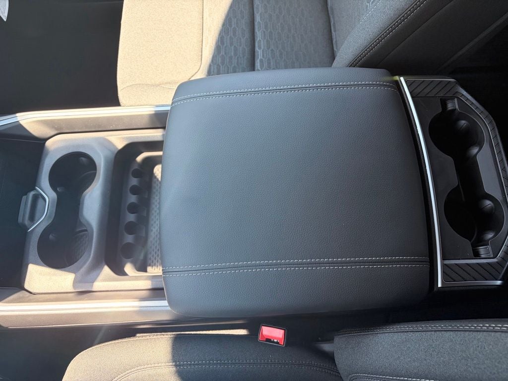 2026 RAM 1500 RAM 1500 EXPRESS CREW CAB 4X4 5'7' BOX