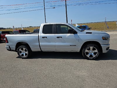 2026 RAM Ram 1500 RAM 1500 EXPRESS QUAD CAB 4X2 6'4' BOX