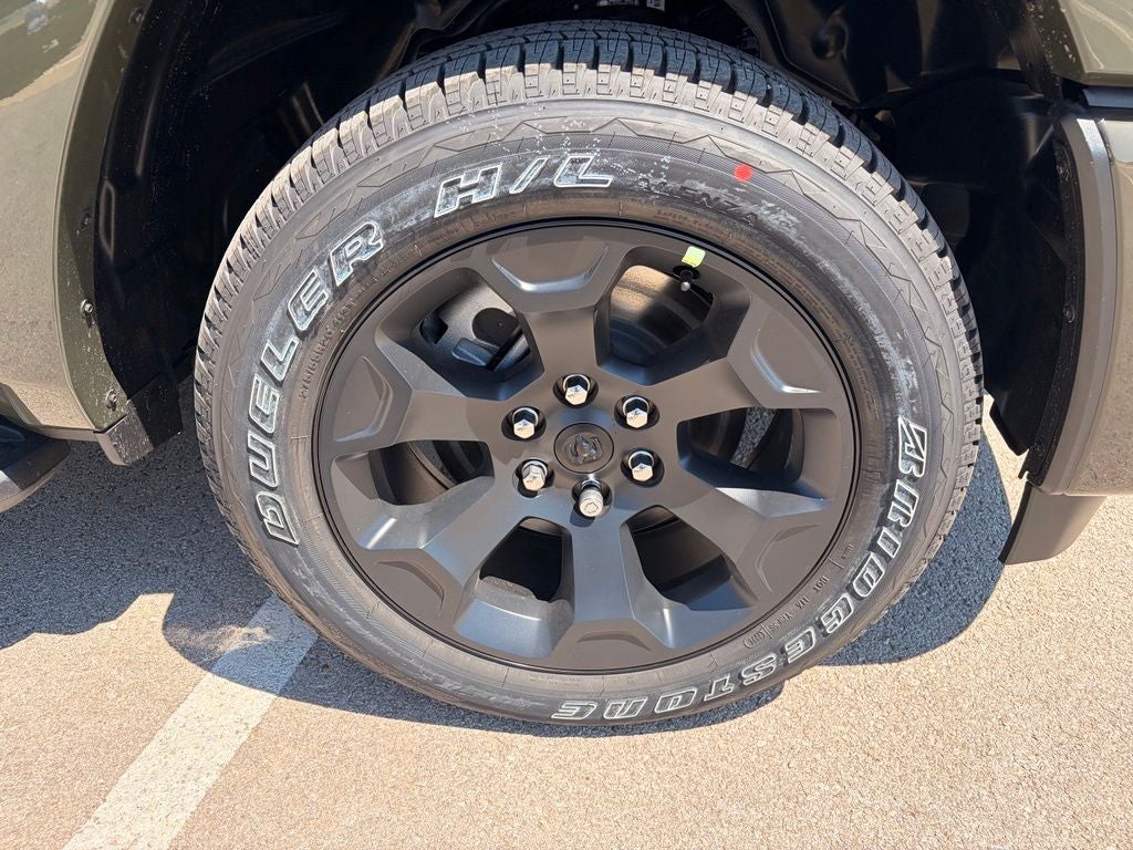 2026 RAM 1500 RAM 1500 LONE STAR CREW CAB 4X4 5'7' BOX