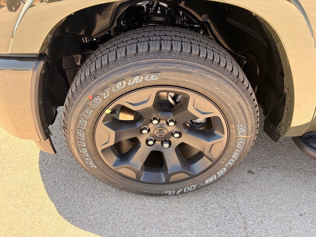2026 RAM 1500 RAM 1500 LONE STAR CREW CAB 4X4 5'7' BOX