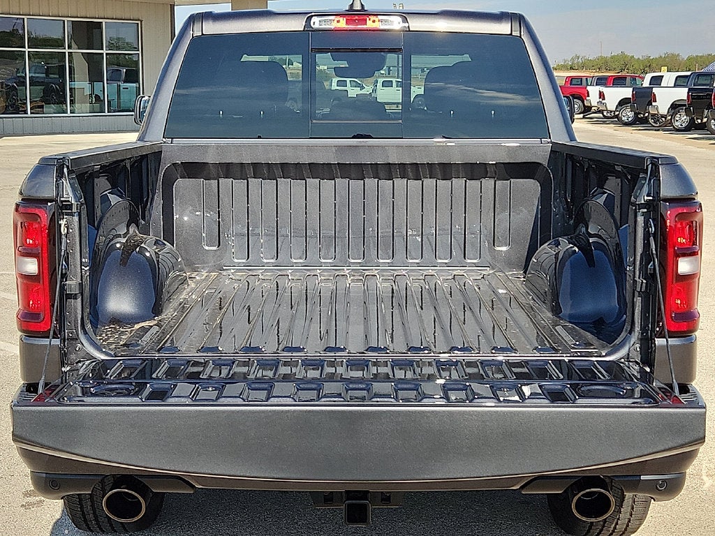 2027 RAM Ram 1500 RAM 1500 LONE STAR CREW CAB 4X4 5'7' BOX