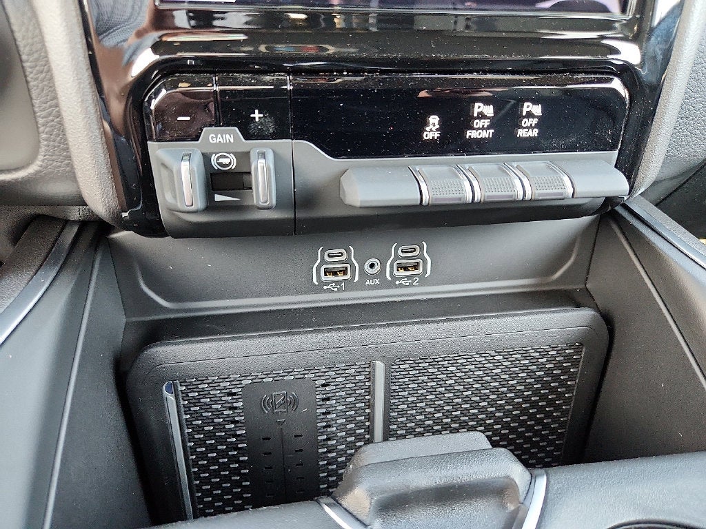 2027 RAM Ram 1500 RAM 1500 LONE STAR CREW CAB 4X4 5'7' BOX