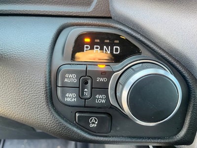 2025 RAM 1500 Lone Star Crew Cab 4x4 5'7' Box