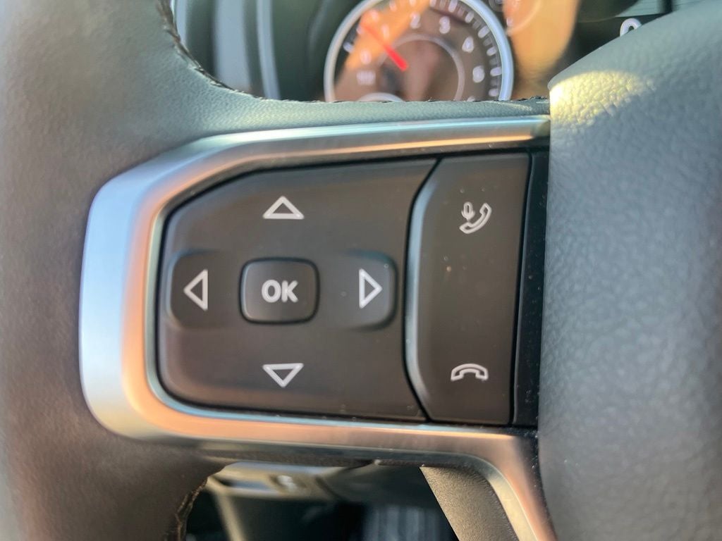2025 RAM 1500 Lone Star Crew Cab 4x4 5'7' Box