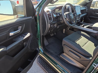 2026 RAM Ram 1500 RAM 1500 EXPRESS CREW CAB 4X4 5'7' BOX