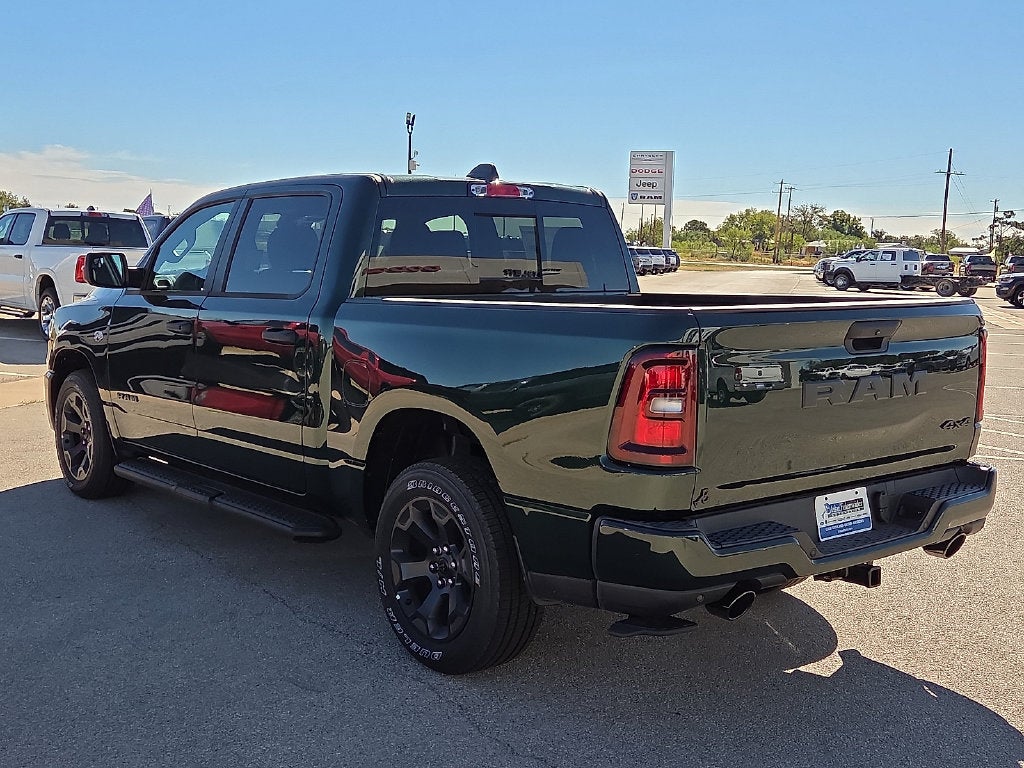 2026 RAM Ram 1500 RAM 1500 EXPRESS CREW CAB 4X4 5'7' BOX