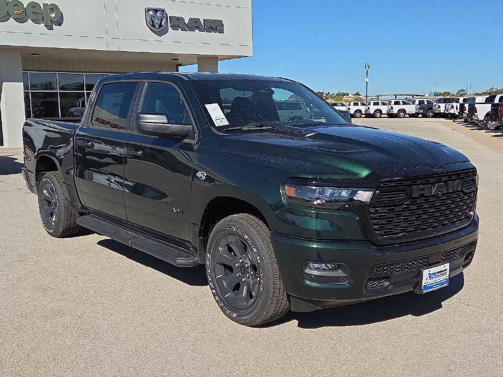 2026 RAM Ram 1500 RAM 1500 EXPRESS CREW CAB 4X4 5'7' BOX