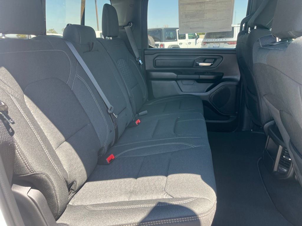 2026 RAM 1500 RAM 1500 EXPRESS CREW CAB 4X4 5'7' BOX