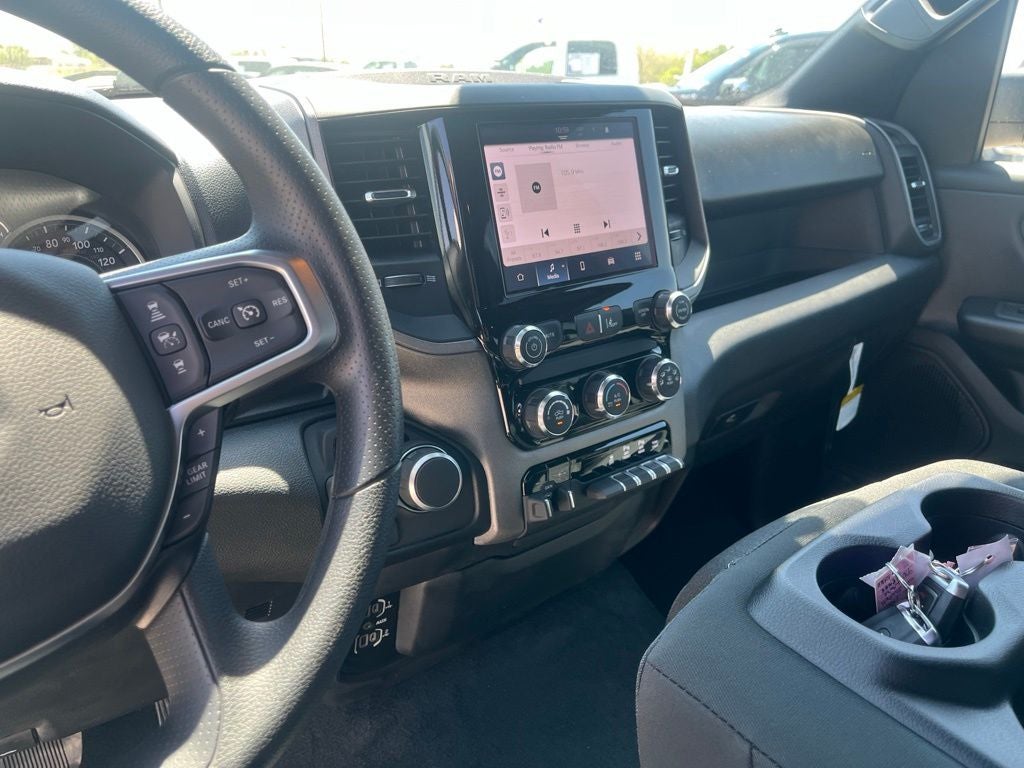 2026 RAM 1500 RAM 1500 EXPRESS CREW CAB 4X4 5'7' BOX
