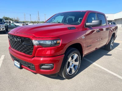 2026 RAM 1500 RAM 1500 EXPRESS CREW CAB 4X4 5'7' BOX