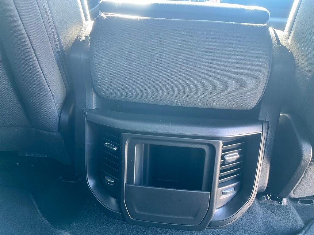 2026 RAM 1500 RAM 1500 EXPRESS CREW CAB 4X4 5'7' BOX