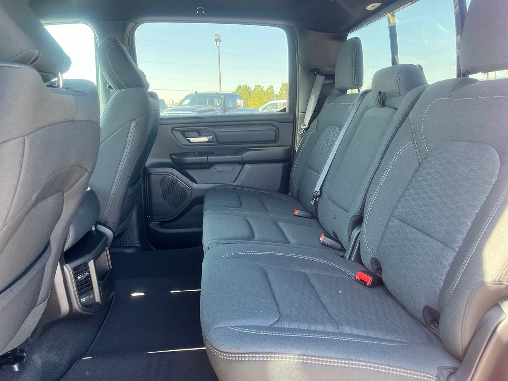 2026 RAM 1500 RAM 1500 EXPRESS CREW CAB 4X4 5'7' BOX