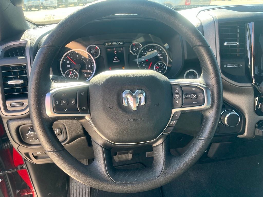 2026 RAM 1500 RAM 1500 EXPRESS CREW CAB 4X4 5'7' BOX