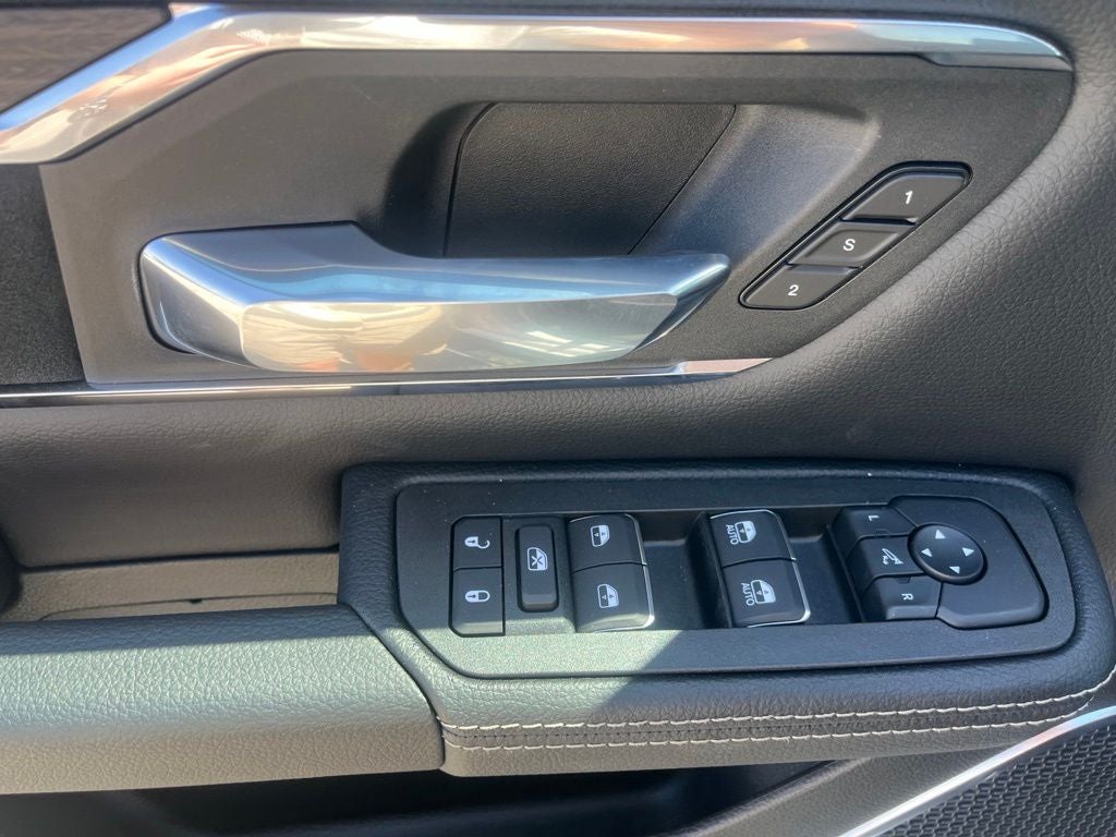 2027 RAM 1500 Laramie