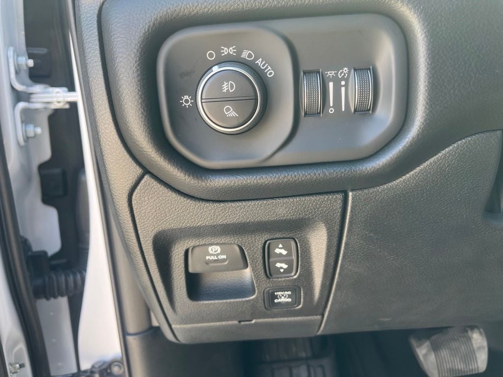 2027 RAM 1500 Laramie