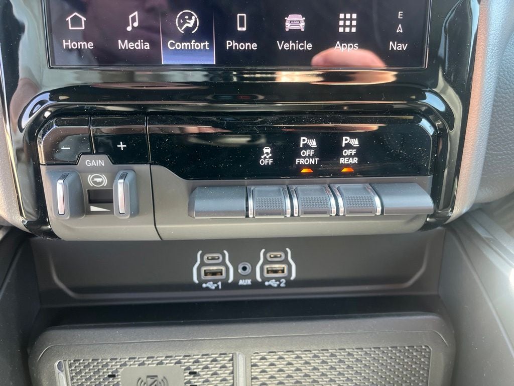 2027 RAM 1500 Laramie