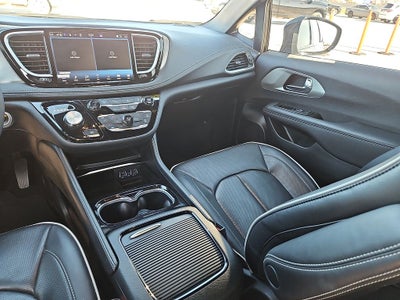 2024 Chrysler Pacifica Limited S Appearance