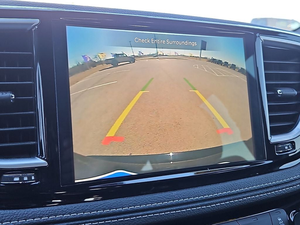 2024 Chrysler Pacifica Limited S Appearance