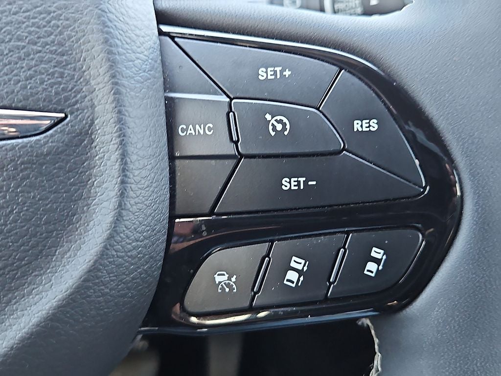 2024 Chrysler Pacifica Limited S Appearance