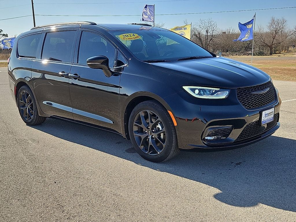 2024 Chrysler Pacifica Limited S Appearance