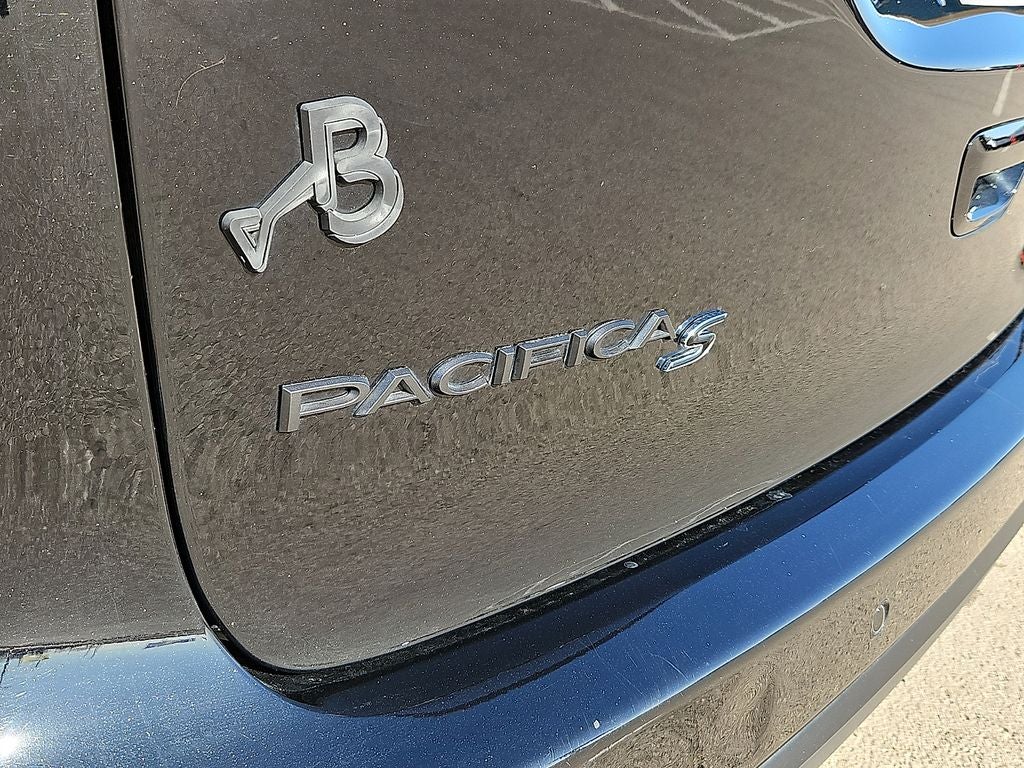 2024 Chrysler Pacifica Limited S Appearance