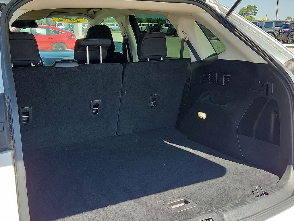 2022 Ford Edge SE
