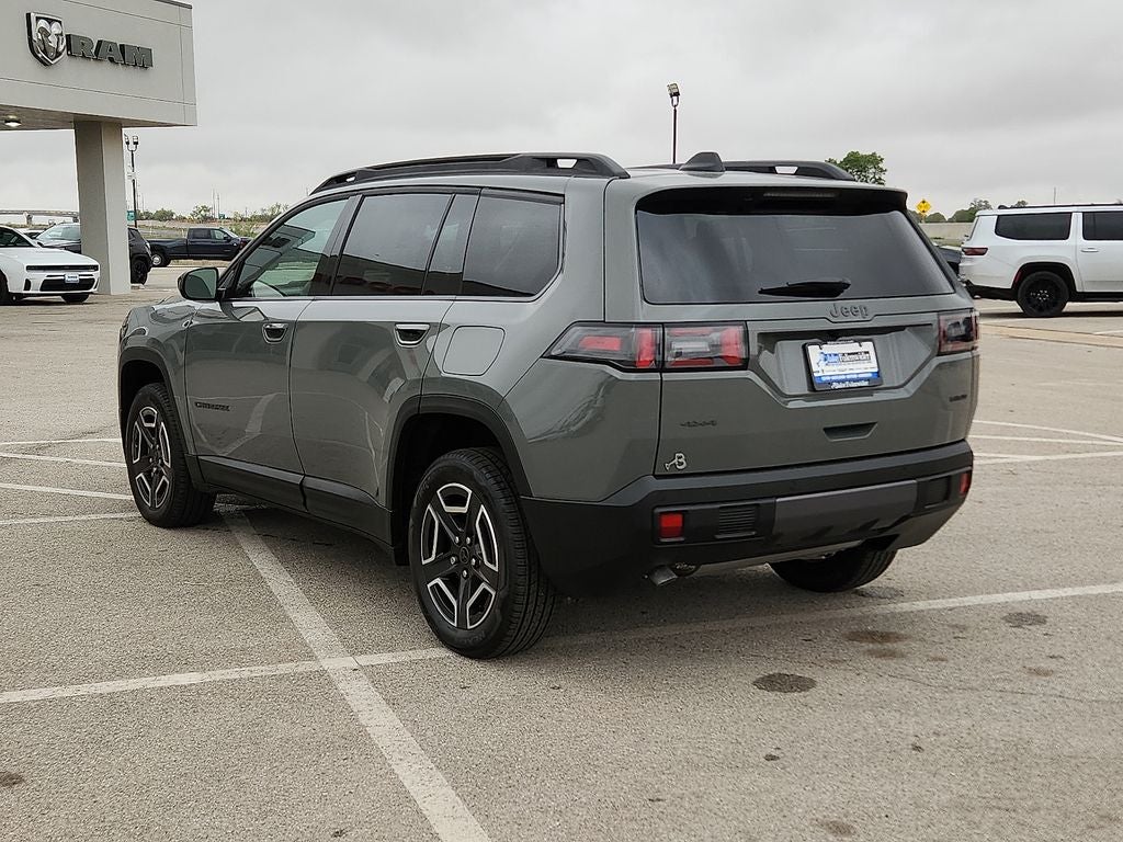 2026 Jeep Cherokee Laredo
