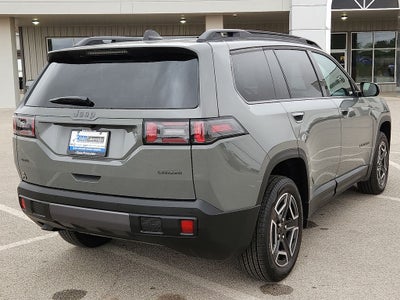 2026 Jeep Cherokee Laredo