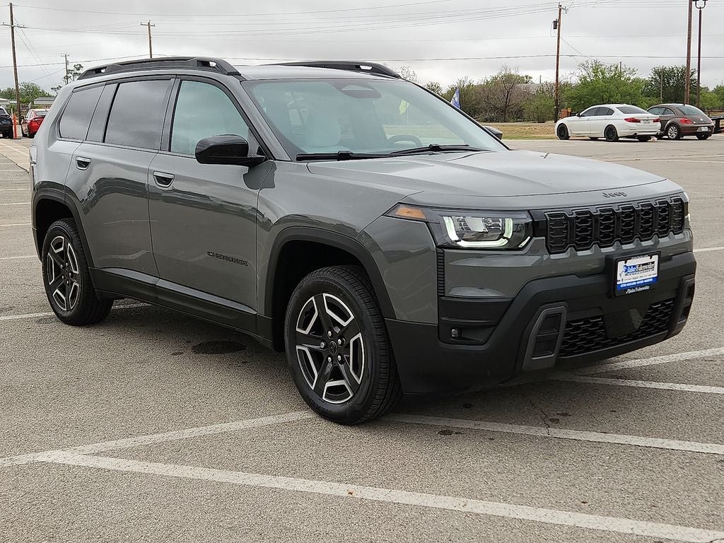 2026 Jeep Cherokee Laredo