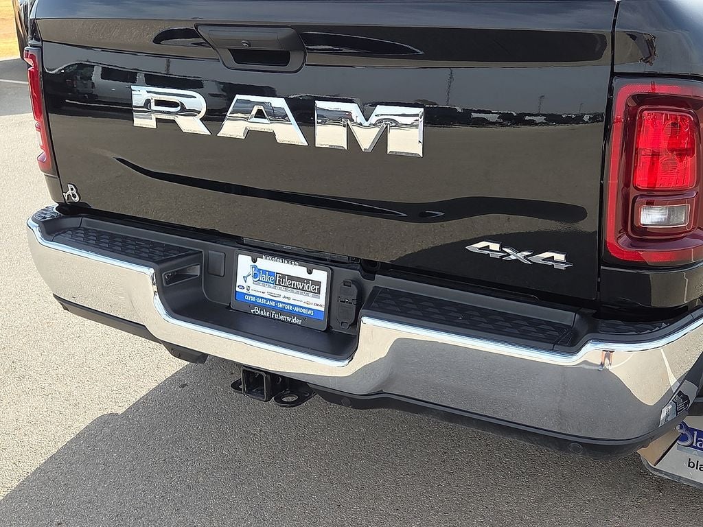 2025 RAM 3500 Tradesman Crew Cab 4x4 8' Box
