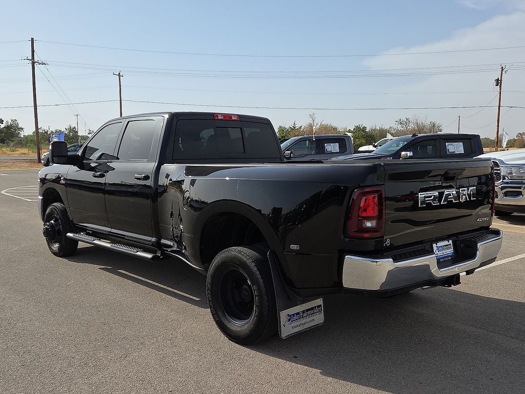 2025 RAM 3500 Tradesman Crew Cab 4x4 8' Box