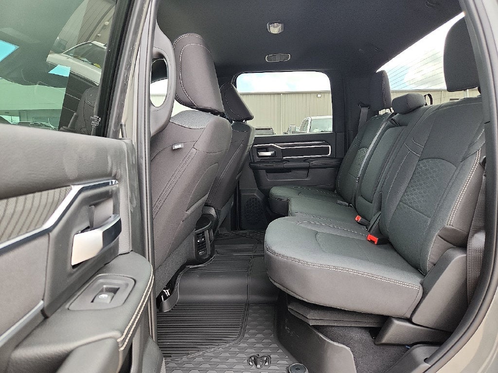 2027 RAM 3500 RAM 3500 LONE STAR CREW CAB 4X4 8' BOX